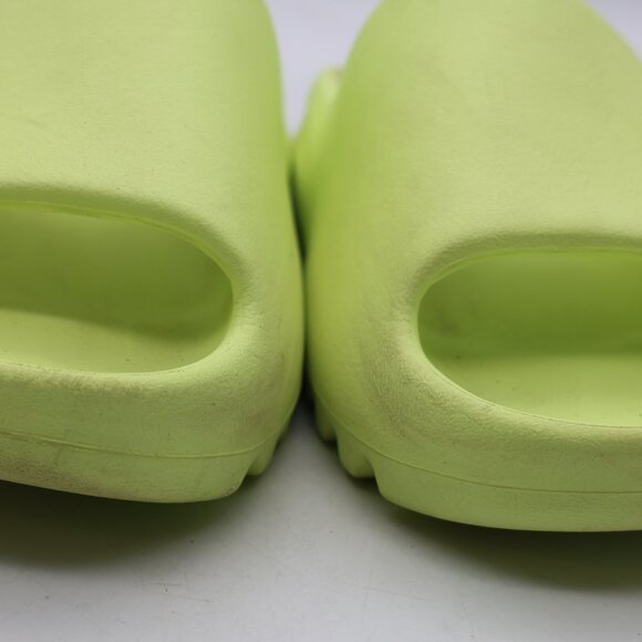 Sandals_&_Flip_Flops